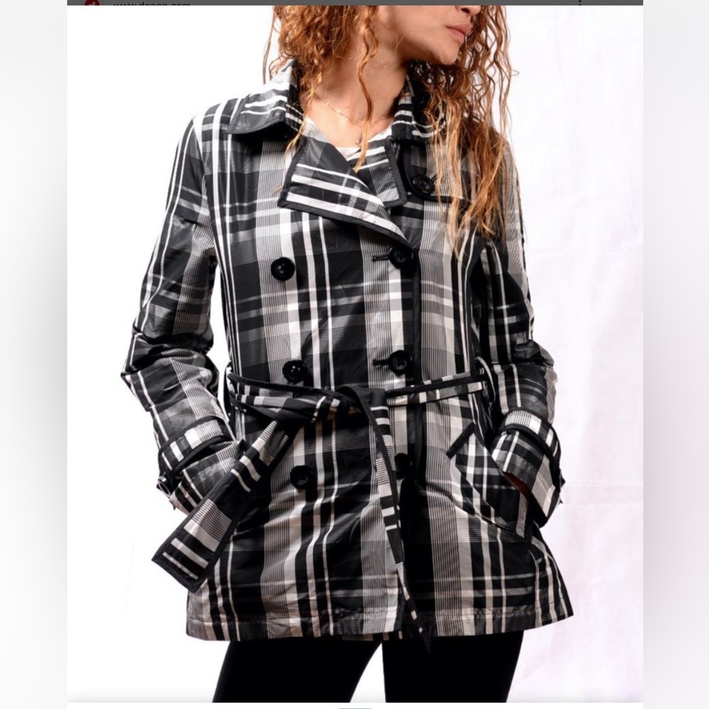 White House Black Market black and white plaid rain jacket Size XS